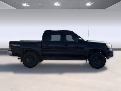 Used 2013 Toyota Tacoma 4x4 Double Cab w/ TRD Off-Road Pkg image 8