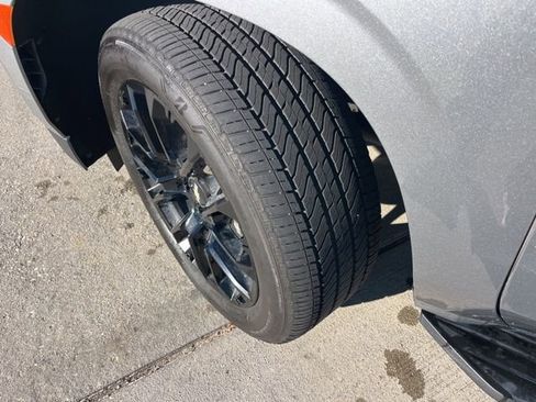 Used 2023 Chevrolet Tahoe Premier w/ Premium Package 2 image 41