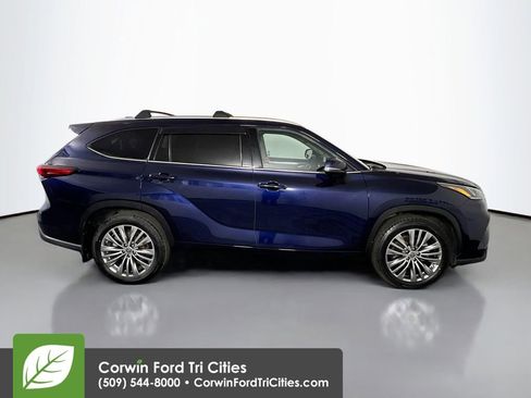 Used 2021 Toyota Highlander Platinum AWD/4WD image 20