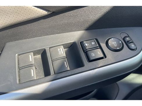 Used 2015 Honda CR-V EX-L image 12