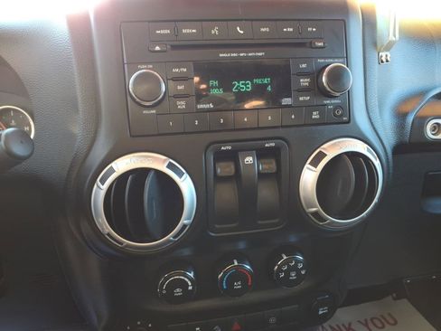 Used 2012 Jeep Wrangler Sahara w/ Dual Top Group image 16