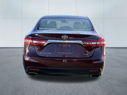 Used 2013 Toyota Avalon XLE image 9