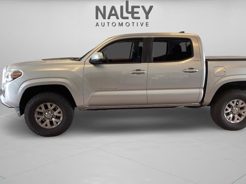 Used 2016 Toyota Tacoma SR5 w/ Towing Package RWD image 21