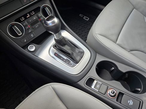 Used 2018 Audi Q3 2.0T Premium image 28