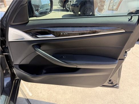 Used 2019 BMW 540i w/ Convenience Package RWD image 29