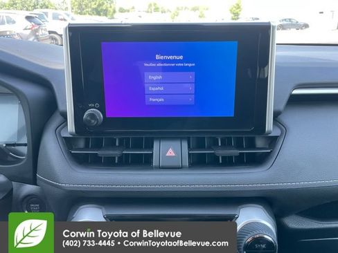Used 2025 Toyota RAV4 XLE AWD/4WD image 12