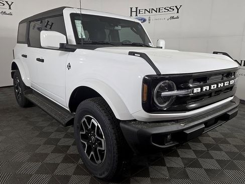 Used 2026 Ford Bronco Outer Banks AWD/4WD image 4