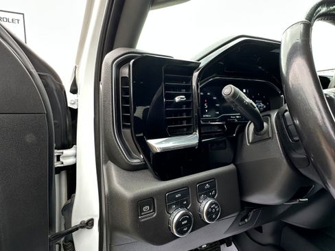 Used 2022 GMC Sierra 1500 Elevation AWD/4WD image 18