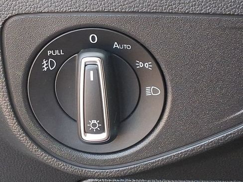 Used 2019 Volkswagen Atlas SEL Premium AWD/4WD image 25