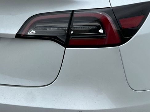 Used 2020 Tesla Model 3 RWD image 31