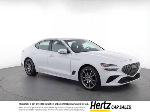 Used 2025 Genesis G70 2.5T image 1
