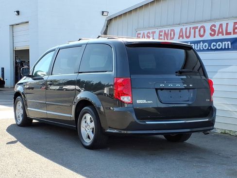 Used 2011 Dodge Grand Caravan Crew w/ Entertainment Group 1 image 3