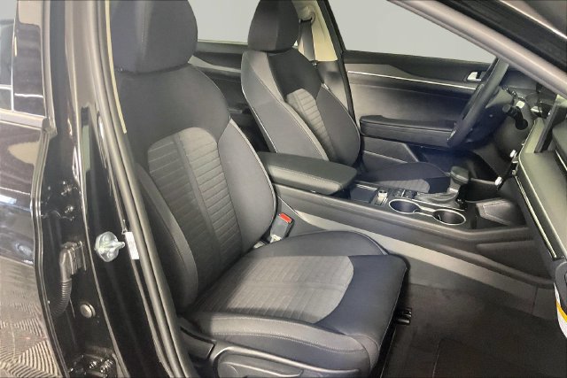 New 2026 Kia K5 LXS FWD image 12