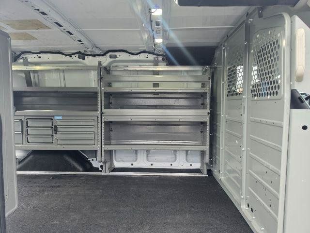 Used 2020 Ford Transit 150 Low Roof RWD image 31