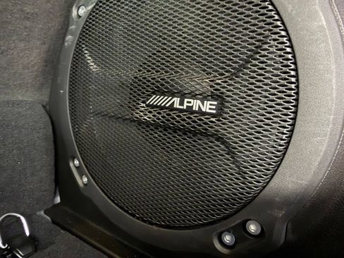 Used 2024 Jeep Wrangler Unlimited Rubicon 4xe AWD/4WD image 27