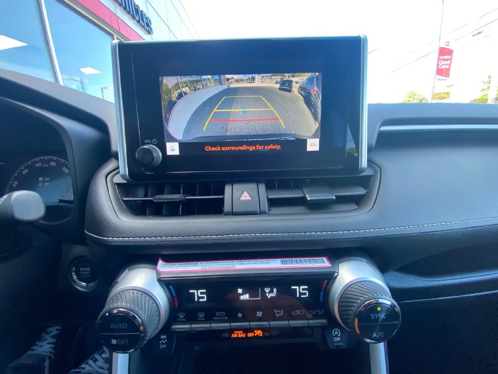 Used 2024 Toyota RAV4 XLE AWD/4WD image 22