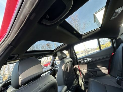 New 2025 Alfa Romeo Giulia AWD w/ Driving Assist Package image 14