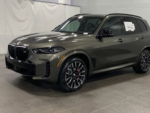 Used 2026 BMW X5 M60i AWD/4WD image 3