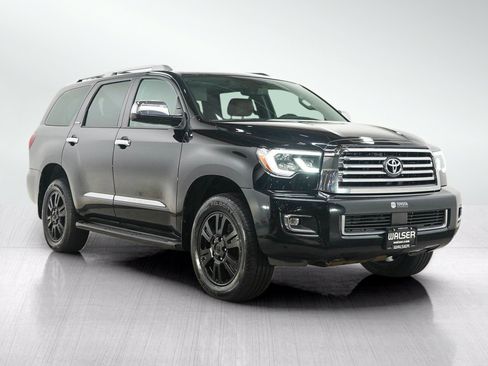 Used 2019 Toyota Sequoia Platinum AWD/4WD image 7
