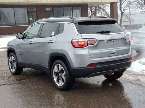 Used 2018 Jeep Compass Limited image 3