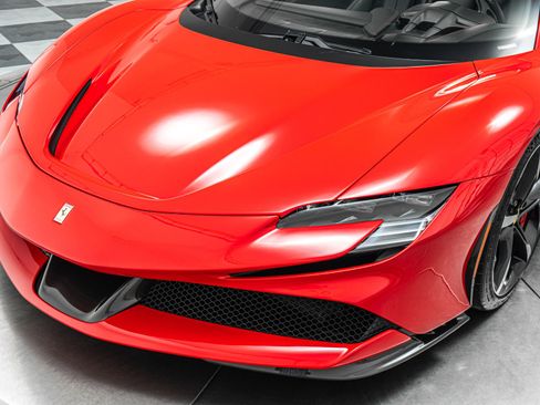 Used 2025 Ferrari SF90 Spider AWD/4WD image 33