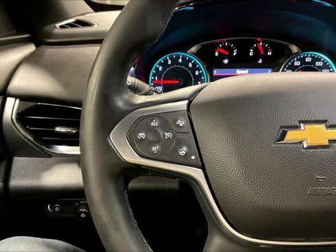 Used 2023 Chevrolet Traverse LT AWD/4WD image 11