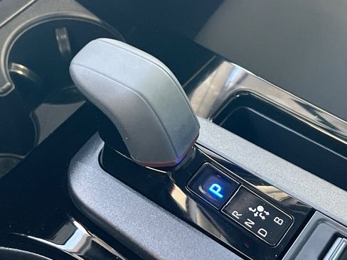 Certified 2024 Toyota Prius Prime SE image 18