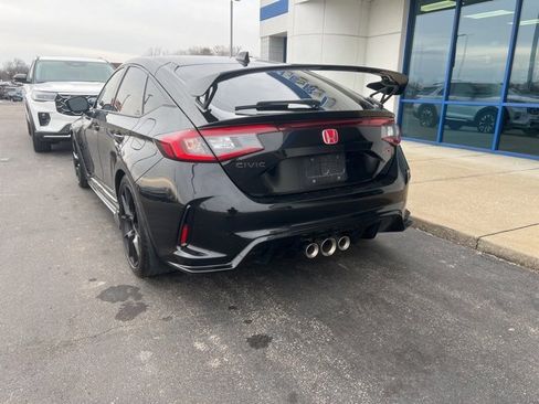 Used 2025 Honda Civic Type R image 9