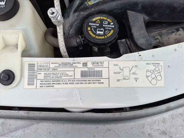 Used 2002 GMC Safari RWD image 22