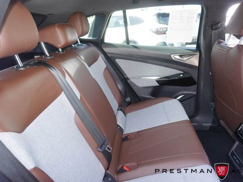 Used 2023 Volkswagen ID.4 Pro AWD/4WD image 38