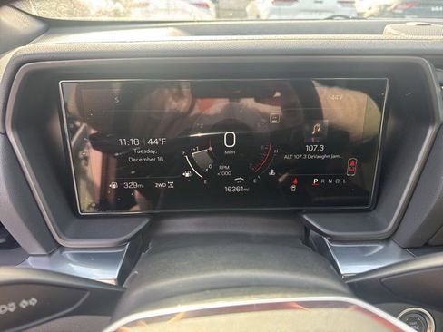 Used 2025 GMC Terrain Elevation image 14