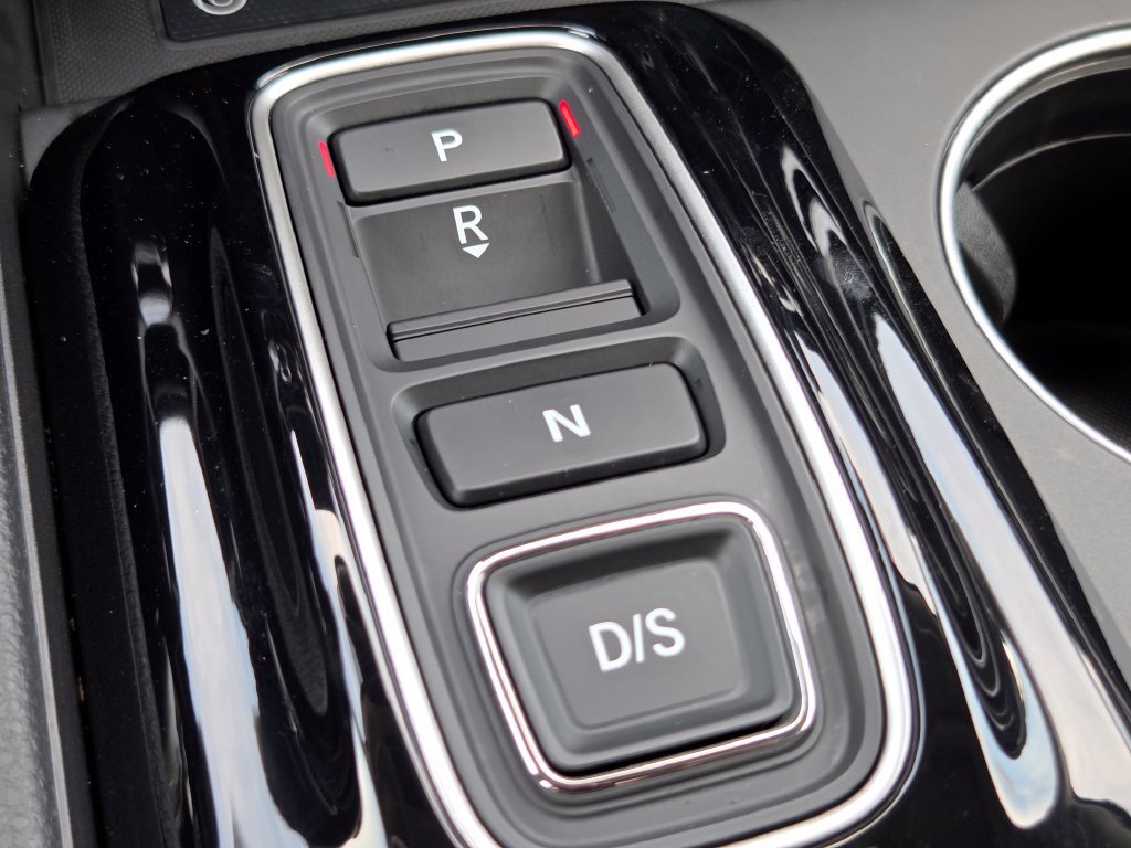 Certified 2025 Honda Pilot Touring image 40