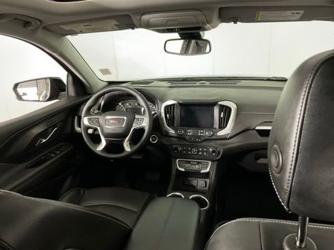 Used 2023 GMC Terrain SLT w/ Tech Package image 15