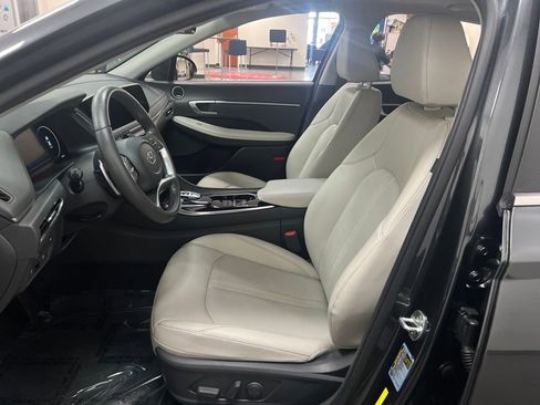 Used 2022 Hyundai Sonata Limited image 12