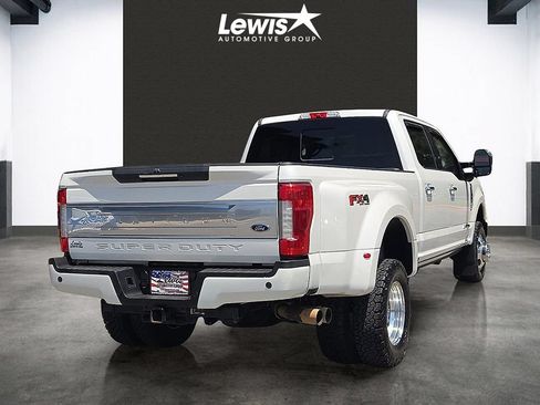 Used 2019 Ford F350 Platinum w/ Platinum Ultimate Package AWD/4WD image 4