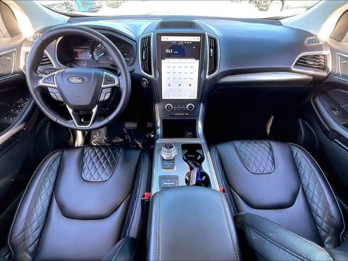 Used 2023 Ford Edge Titanium image 20