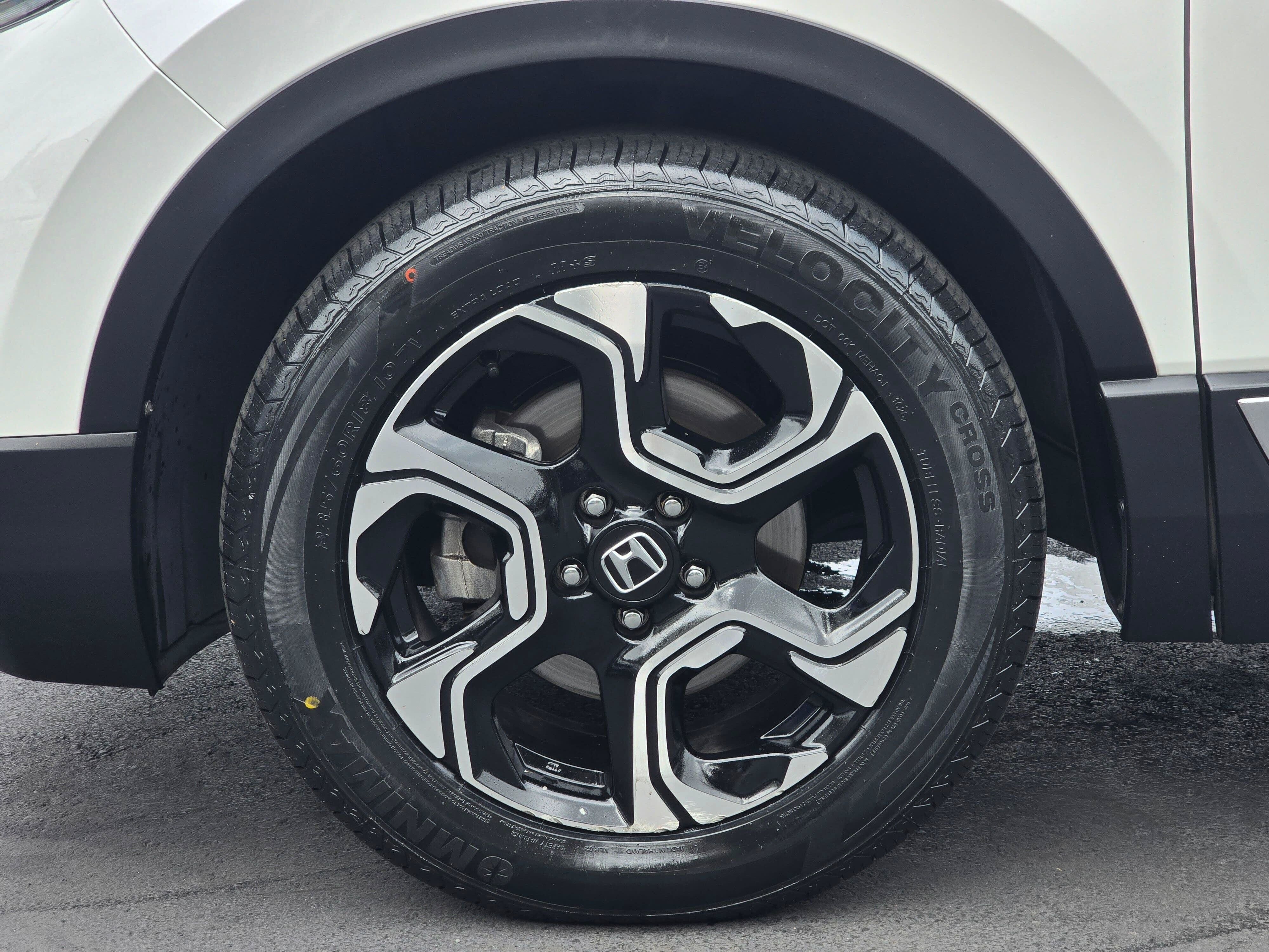 Used 2019 Honda CR-V Touring image 9