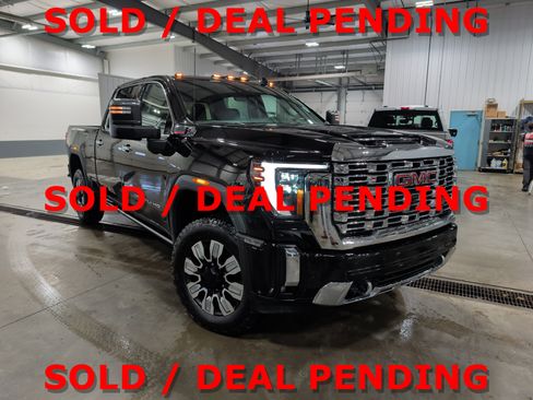 Used 2025 GMC Sierra 3500 Denali w/ Denali Reserve Package image 1