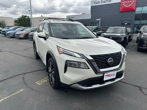 Used 2023 Nissan Rogue Platinum w/ Platinum Premium Package AWD/4WD image 3