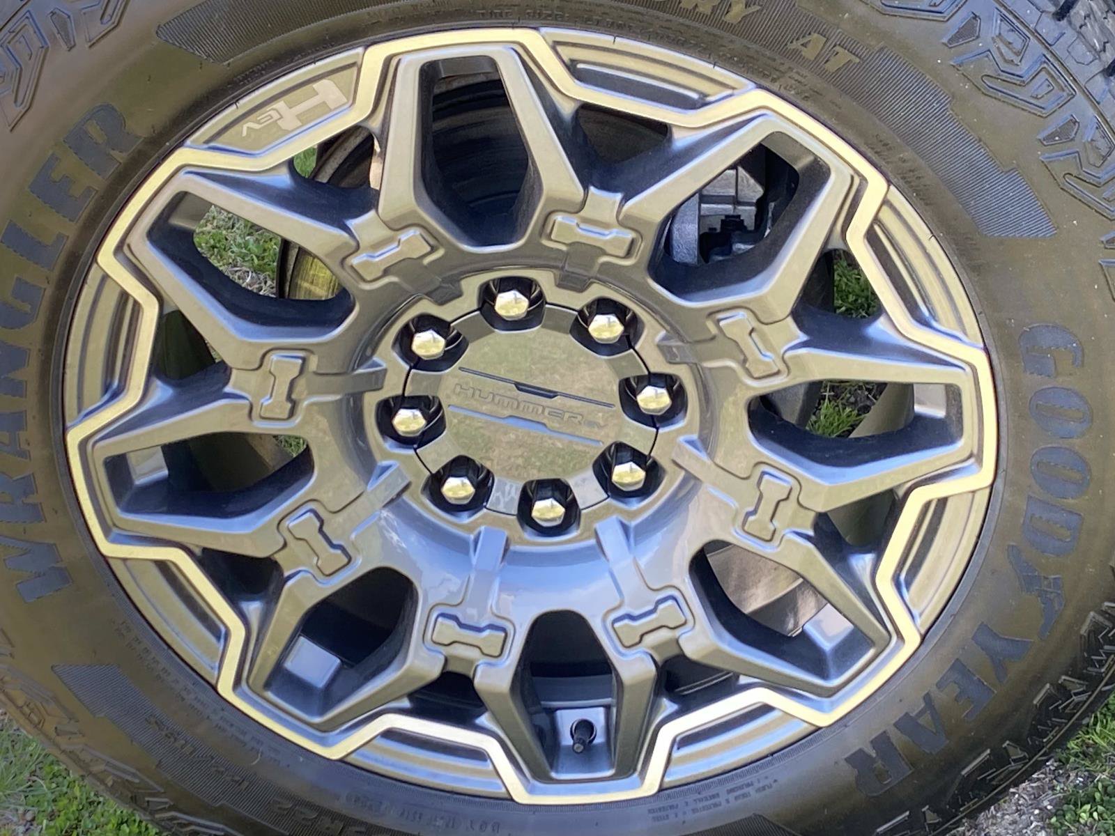 Used 2025 GMC Hummer EV 3X AWD/4WD image 30