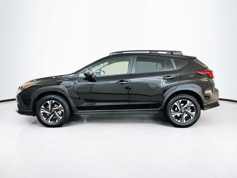 Used 2024 Subaru Crosstrek 2.0i Premium image 4