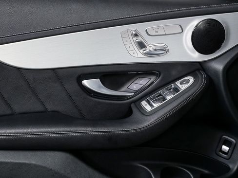 Used 2022 Mercedes-Benz GLC 300 4MATIC Coupe image 6