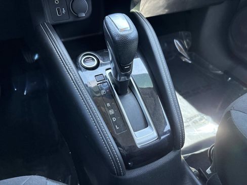 Used 2019 Nissan Kicks SR FWD image 23