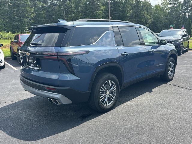 Used 2026 Chevrolet Traverse LT AWD/4WD image 8
