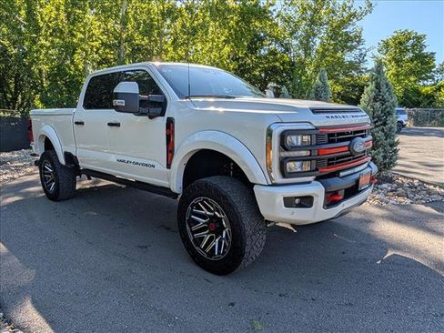 Used 2023 Ford F250 Lariat w/ Lariat Ultimate Package AWD/4WD image 7