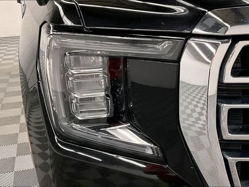 Used 2021 GMC Yukon SLT AWD/4WD image 34