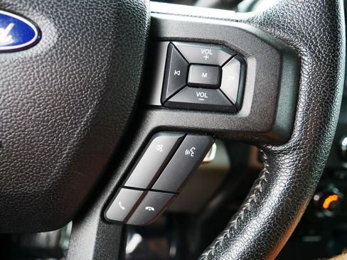 Used 2015 Ford F150 XLT w/ Equipment Group 301A Mid AWD/4WD image 25