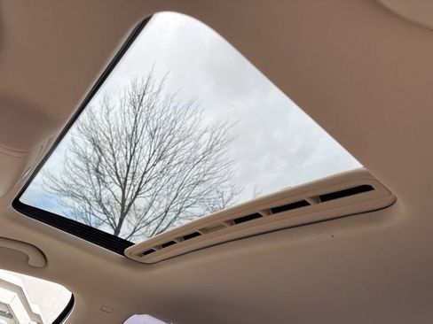 Used 2017 Volkswagen Jetta SE image 5