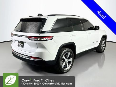 Used 2023 Jeep Grand Cherokee 4WD 4xe image 16