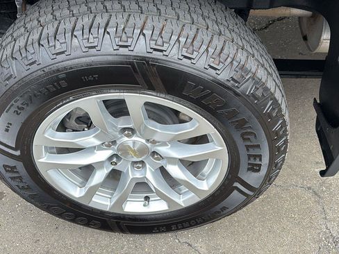 Used 2020 Chevrolet Silverado 1500 LT w/ All-Star Edition image 11